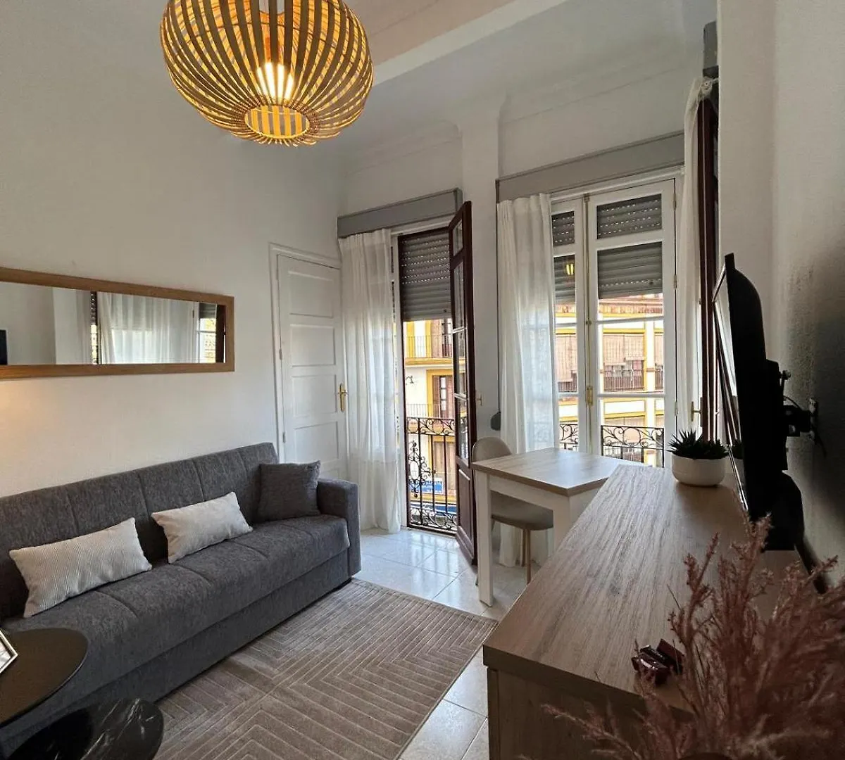 Wanderlust Apartments Seville