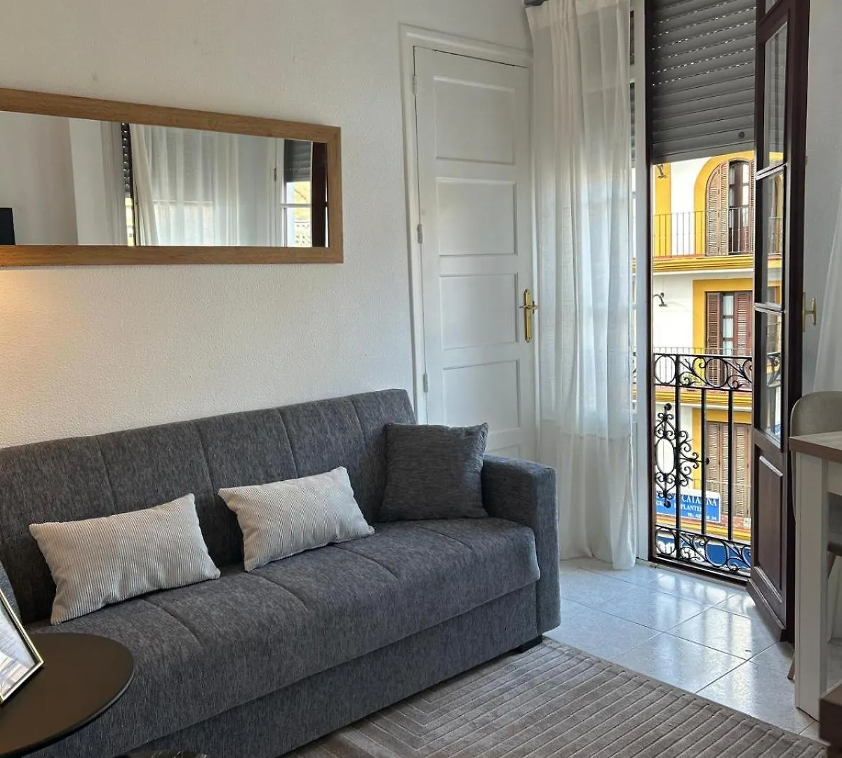 Wanderlust Apartments Seville