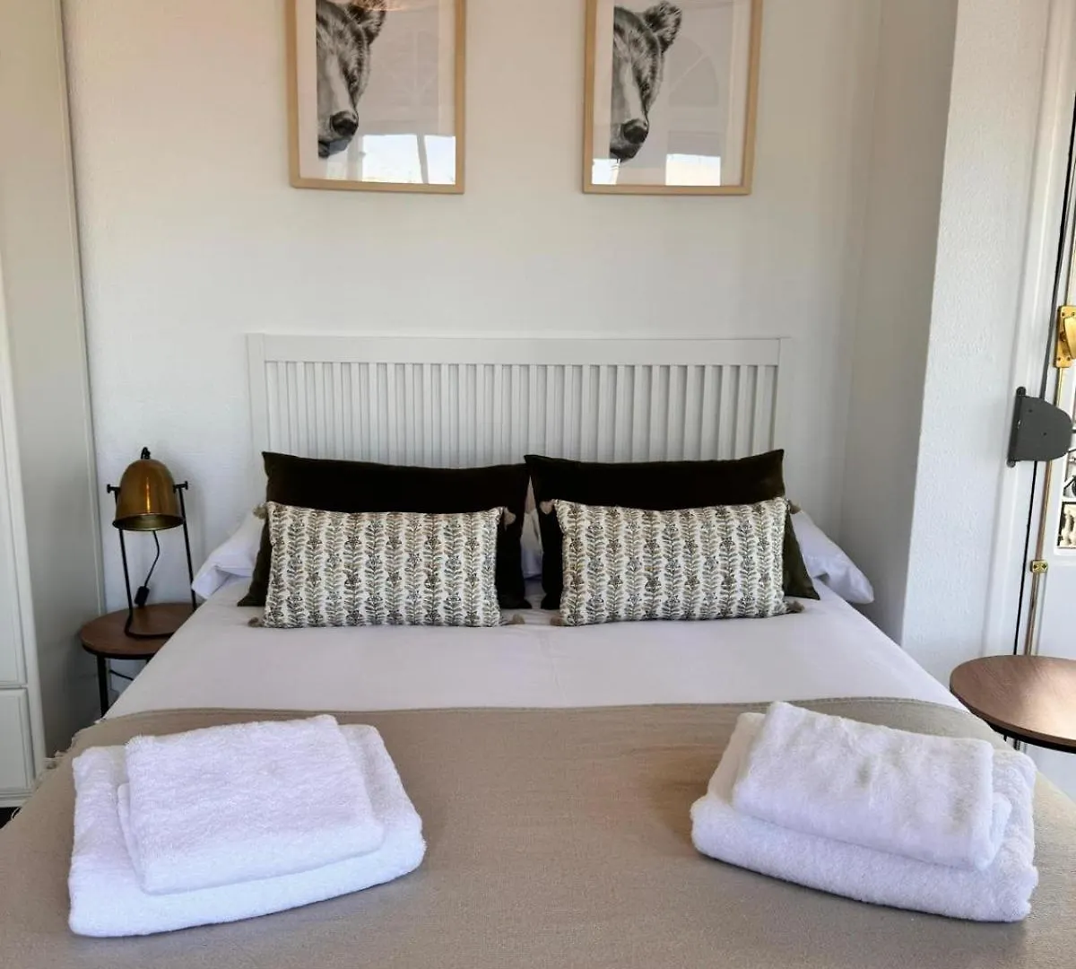 Wanderlust Apartments Seville 0*,  Spain
